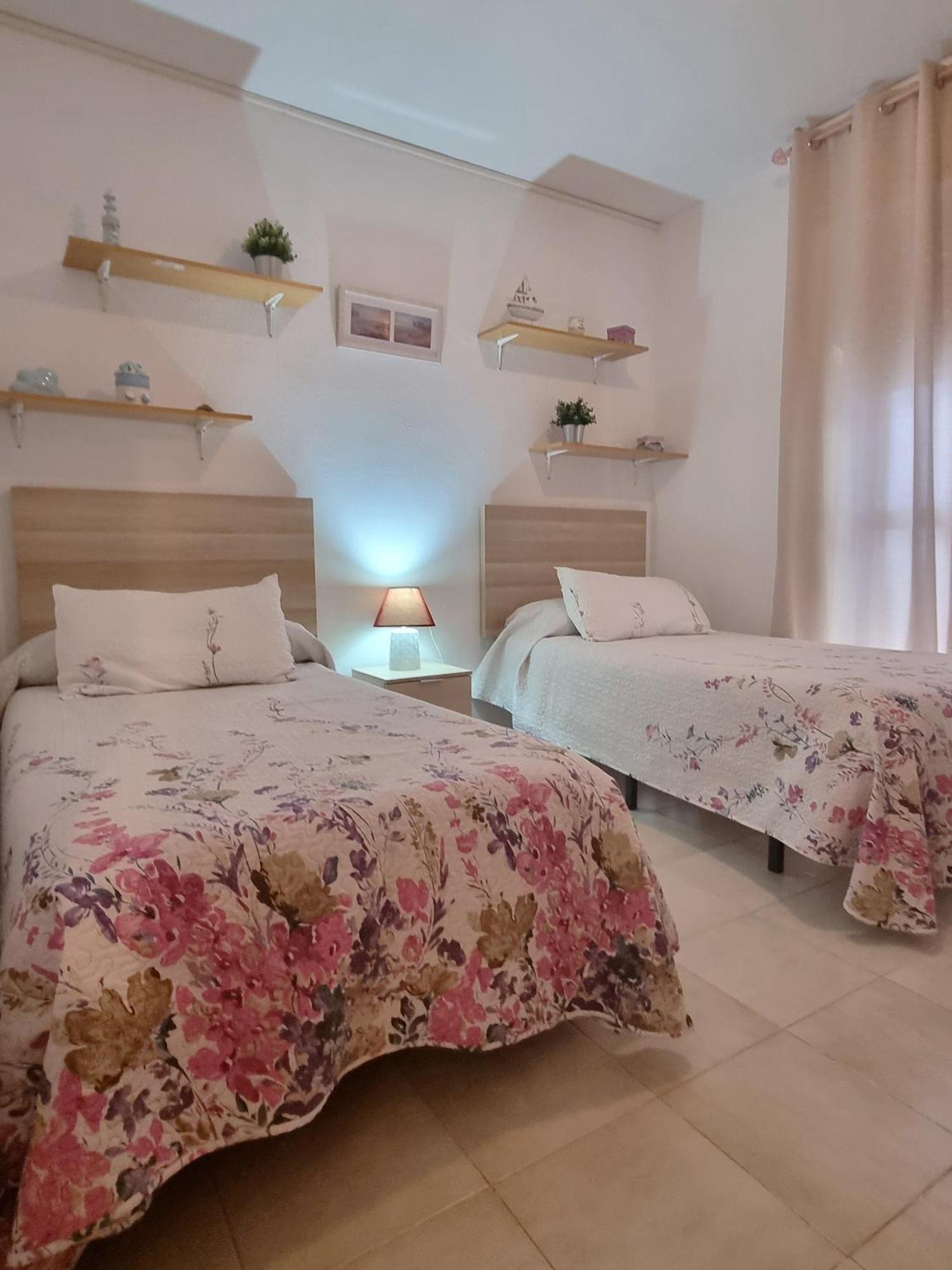 Apartamento Cayetano 罗塔 外观 照片